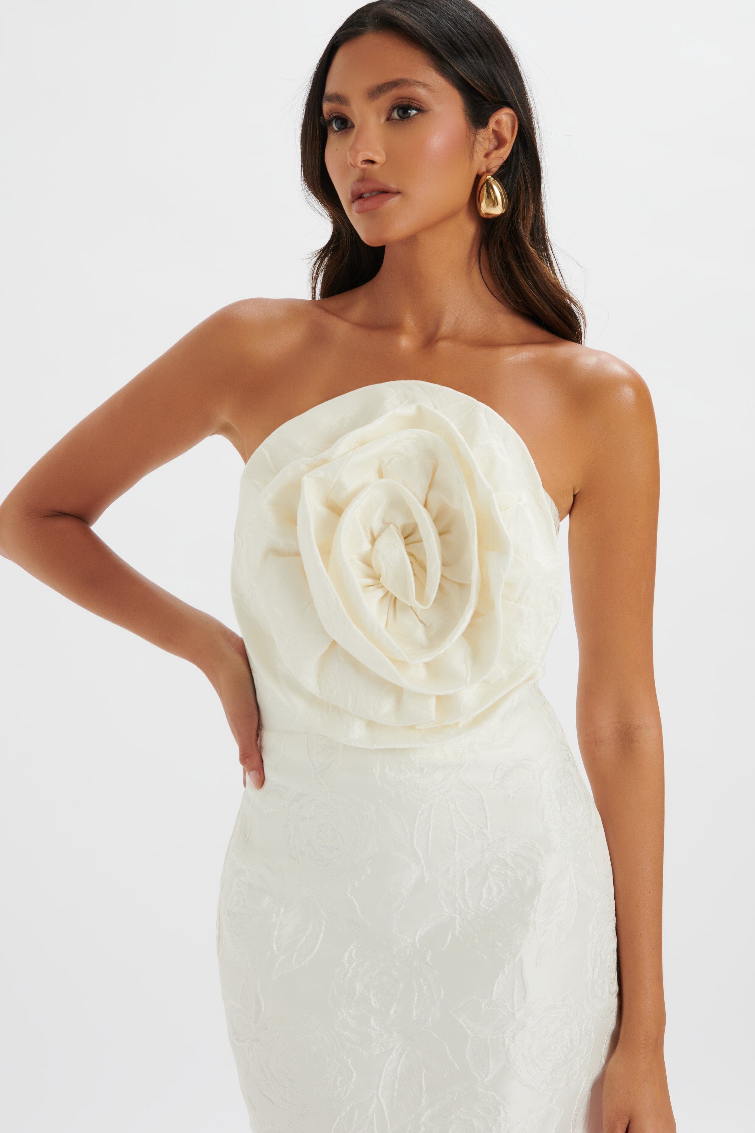MONTANA 3D Flower Bandeau Midi Dress in White Jacquard