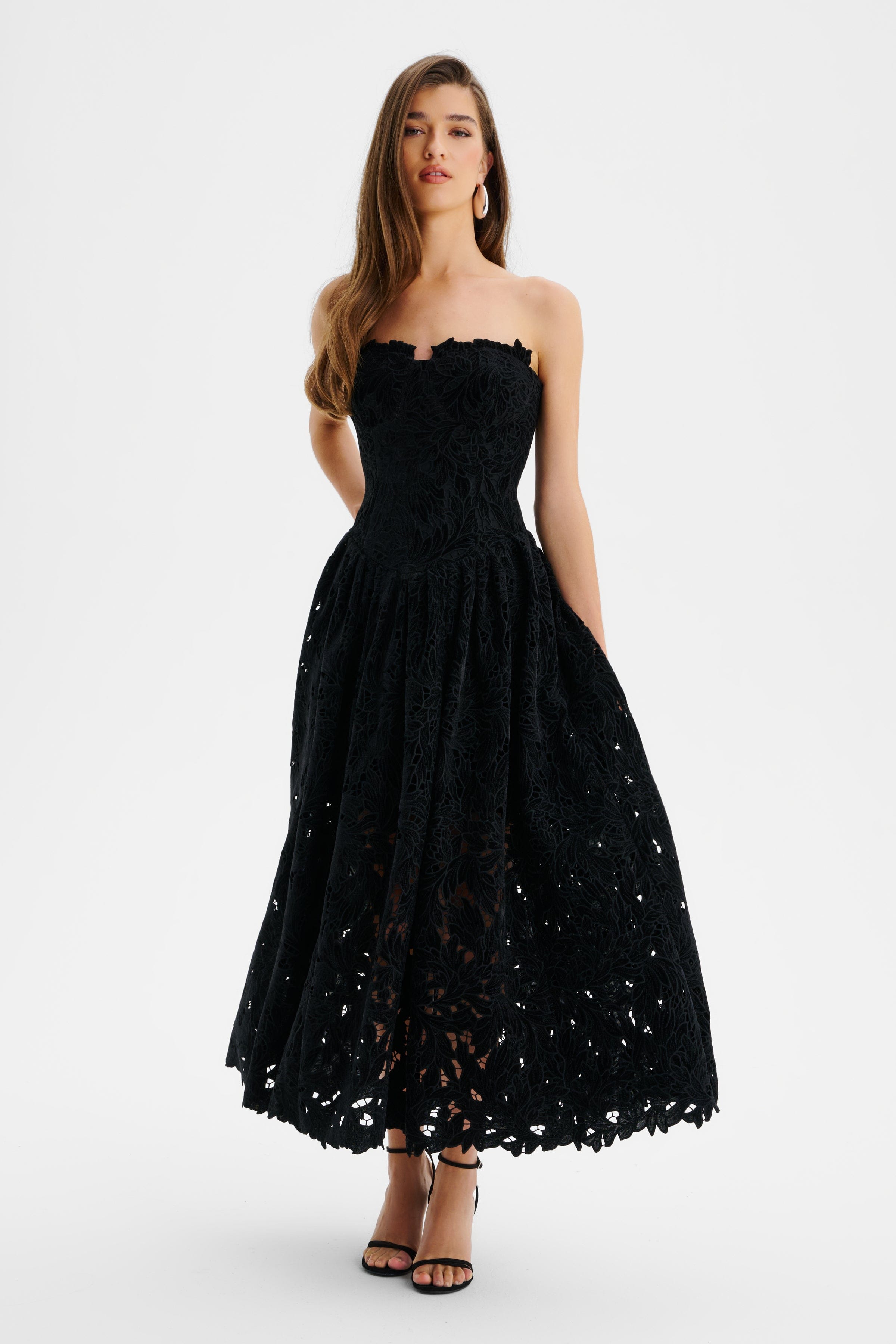 ARABELLA Velvet Guipure Lace Strapless Midi Dress In Black