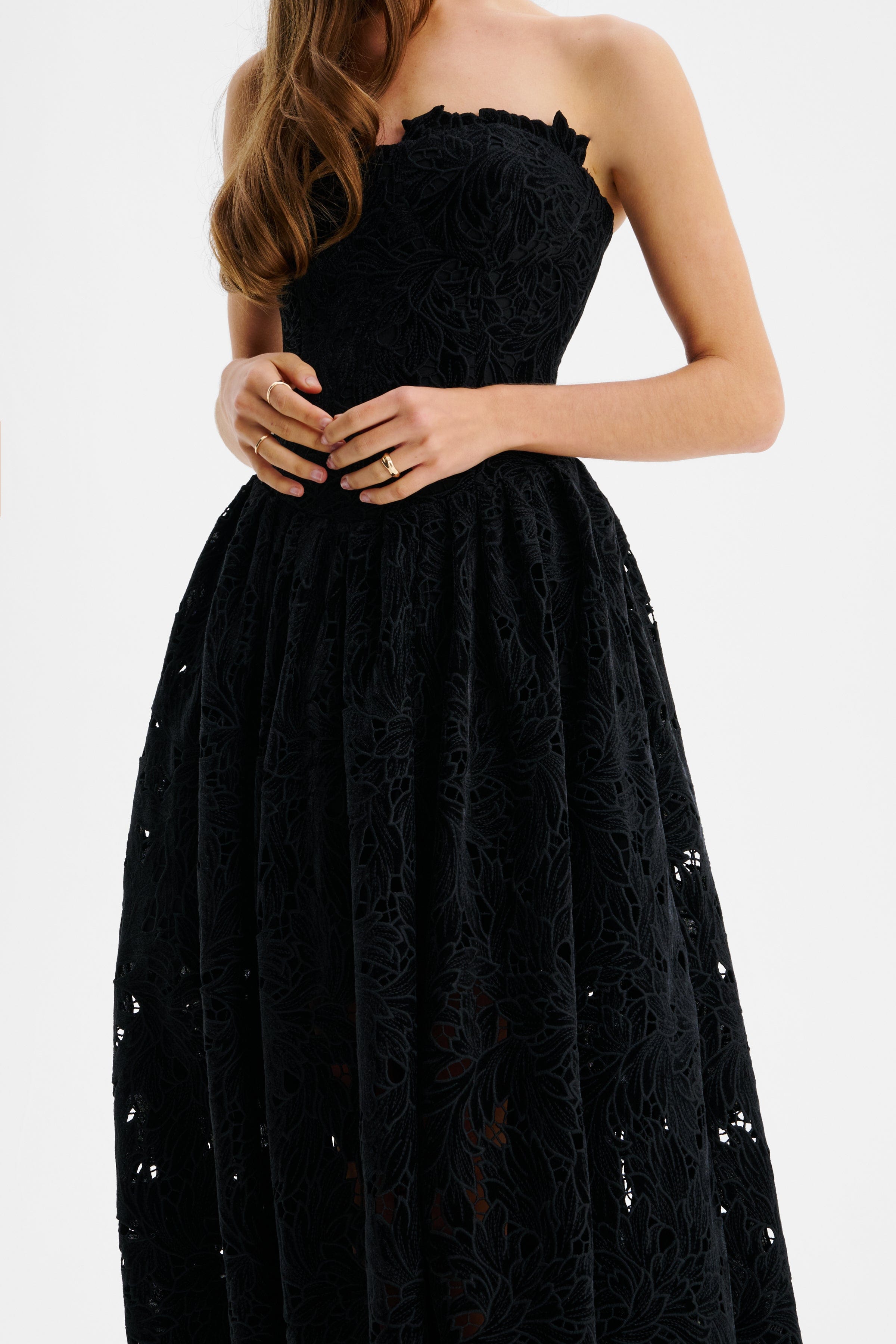 ARABELLA Velvet Guipure Lace Strapless Midi Dress In Black